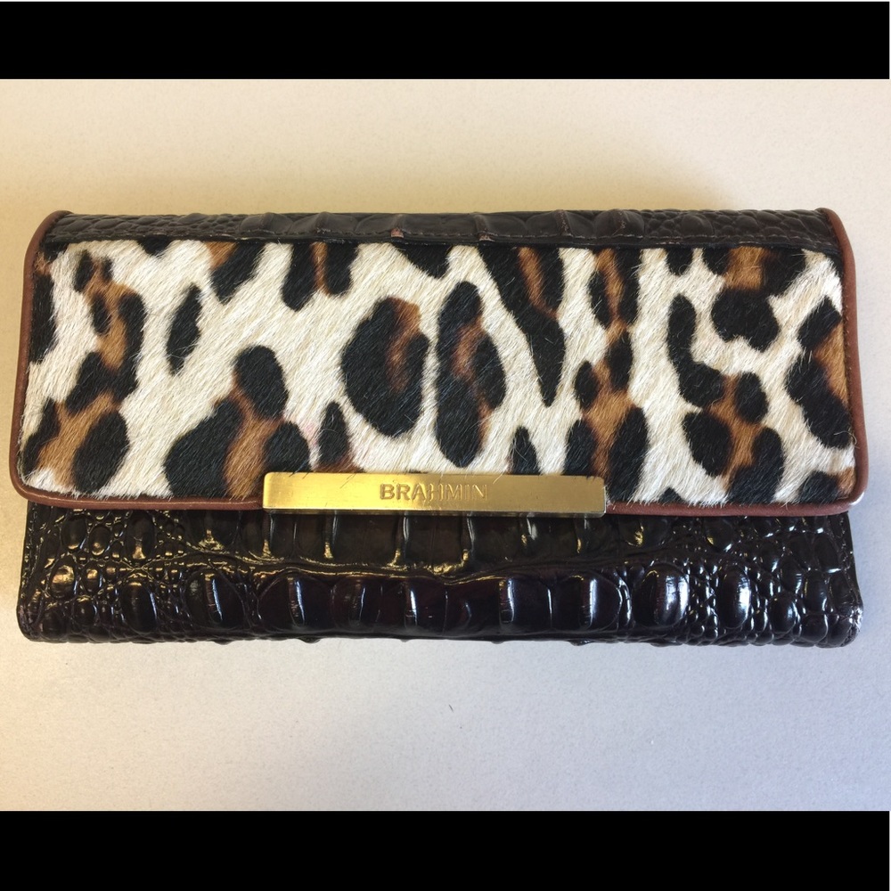 Brahmin Calf Hair wallet 🐮🍂